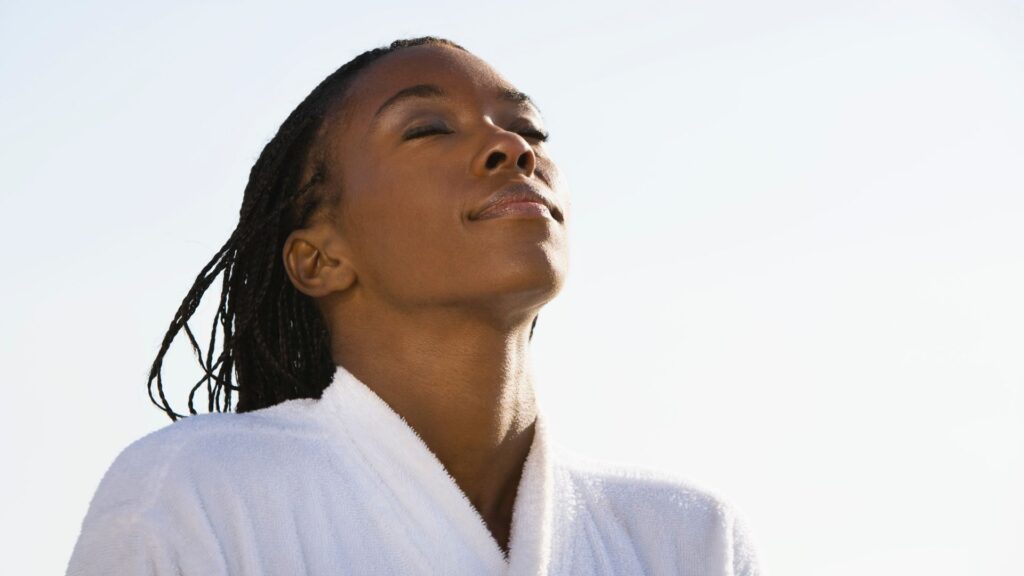 Descubra como a Tirzepatida pode ajudar na redução da ansiedade ligada à alimentação com a Dra. Camila de Castro em Ribeirão Preto.