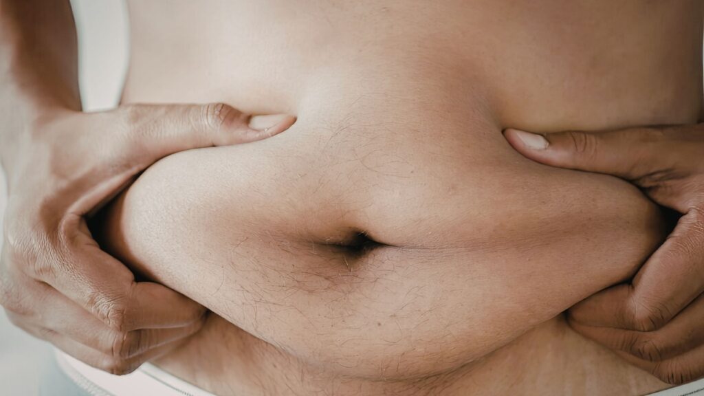 Descubra os benefícios da Tirzepatida na queima de gordura abdominal e como a Dra Camila pode te ajudar na jornada de emagrecimento.